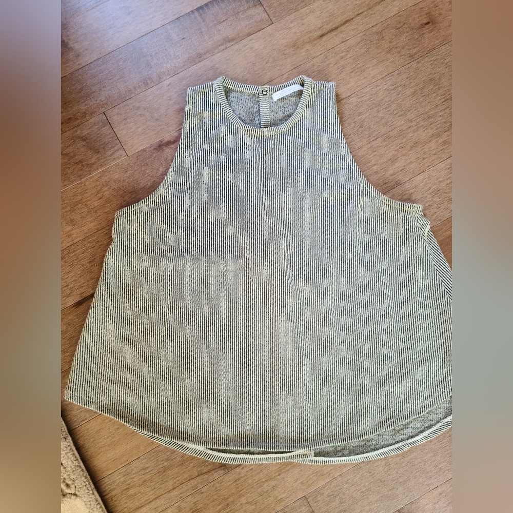 Zara button back top - Picture 2 of 3